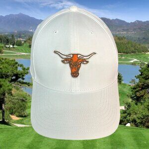 Nike Legacy 91 Dri-Fit White Bulls Logo Adjustable Golf Baseball Tennis Cap Hat